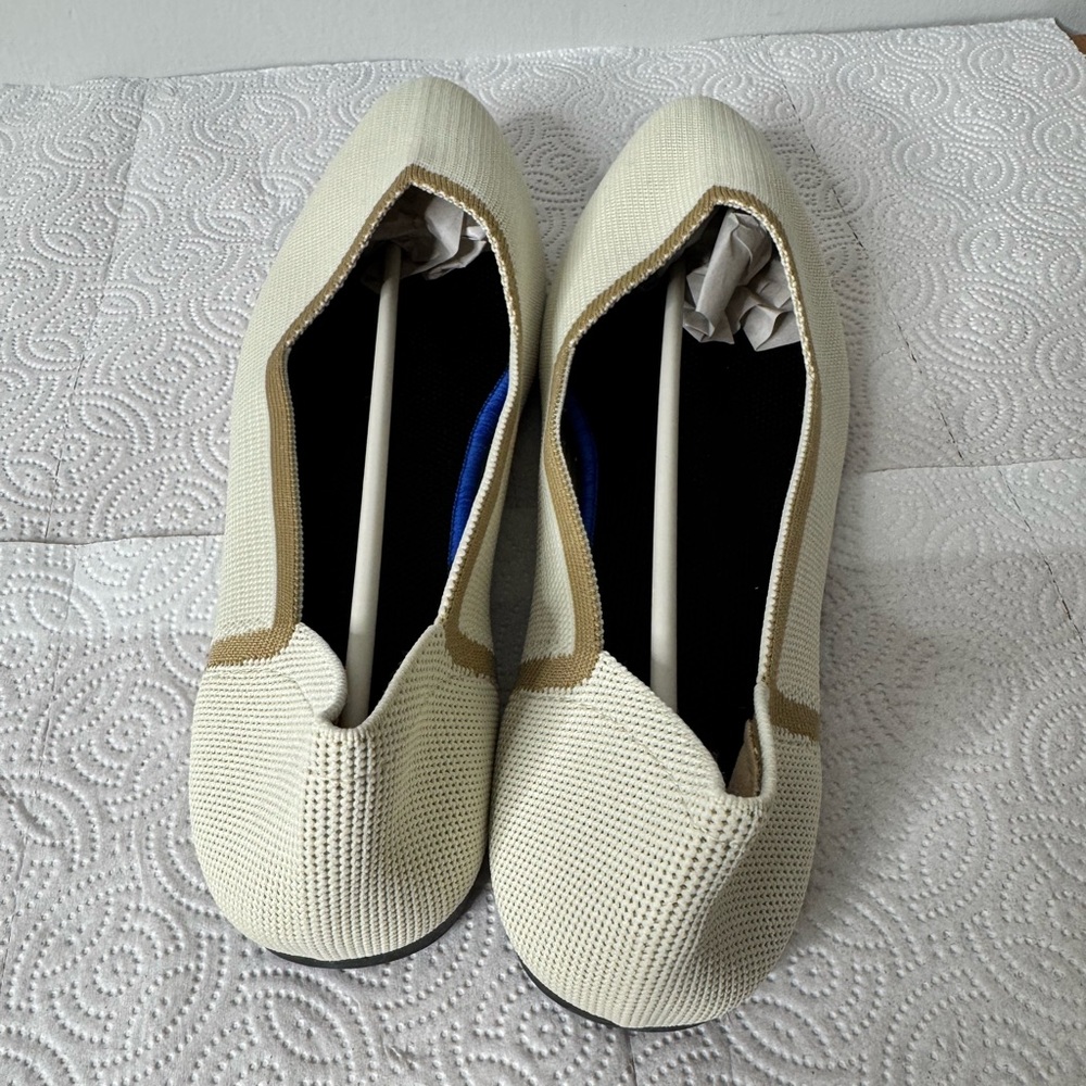 Women flats